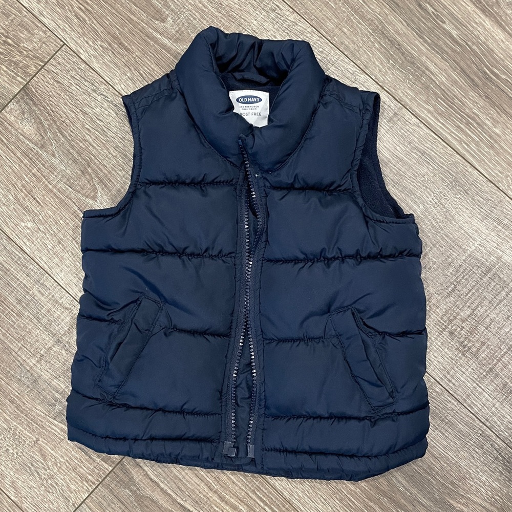 OLD NAVY Toddler Puffer Vest 2T